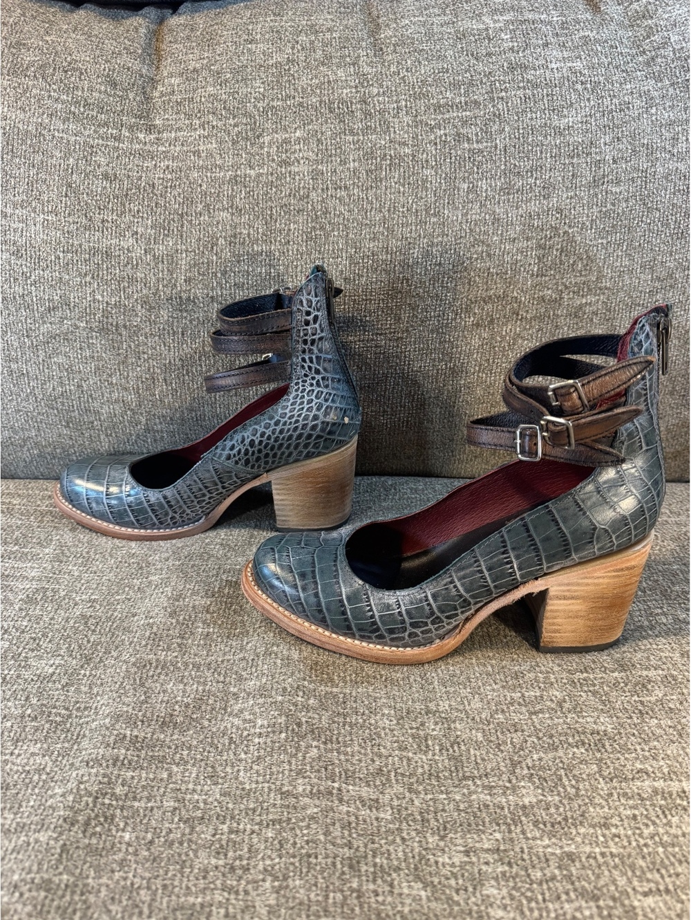 FREEBIRD BY STEVEN Randi Turquoise Blue Croc Leather Strappy Ankle Bootie 8 - Picture 4 of 10